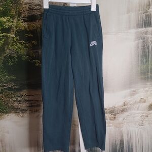 Nike Boys Large 12-13 years old forest green heavy Jogger Sweatpants